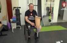 Після ампутації й полону: оборонцю Маріуполя встановили один із найкращих протезів у світі (відео)
