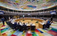 Війська РФ на кордоні страшніші за судові позови: Зеленський про заморожені активи