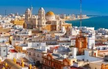 Туристам розповіли, де тепло і дешево відпочити в Європі в лютому 2026