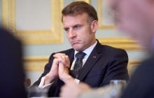 Европе придется возобновить диалог с Путиным, - Макрон