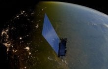 Один из спутников Starlink развалился на куски из-за "аномалии"