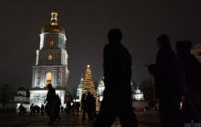 Графіки відключень світла на 21 грудня: енергетики обіцяють до 13,5 годин в темряві