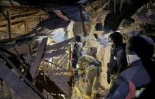 Росіяни скинули авіабомби на Ізюм: загинуло подружжя, у місті значні руйнування (фото)