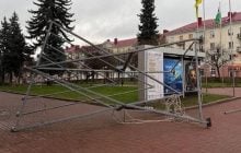 У Чернігові затримано вандала, який повалив Ханукію