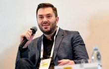 Зеленский "под елочку" уволил главу Нацкомиссии по ценным бумагам