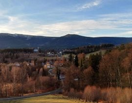 Гірська Польща: містичні Карконоші, ласкаві терми та унікальні церкви