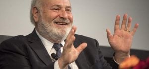 У США жорстоко вбили відомого режисера та його дружину: ЗМІ повідомили жахливі деталі