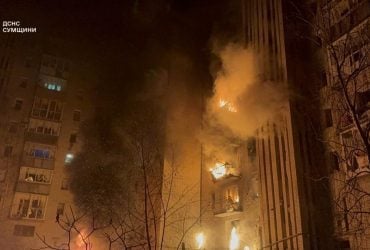 Россияне цинично нанесли удары по Ахтырке и Чернигове: возникли пожары, есть раненые (фото)