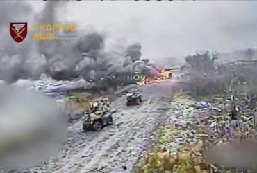 Росіяни колонами штурмують Покровськ, ЗСУ їх нищать (відео)