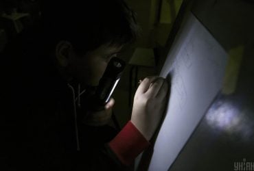 Отключение света 19 декабря: когда не будет света в пятницу