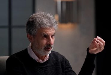 ШІ замінить навіть сантехніків: хрещений батько нейромереж пояснив, що робити людям