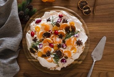 Десерты на Новый год 2026: простые и вкусные рецепты для праздничного стола