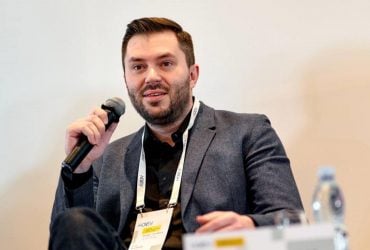 Зеленский "под елочку" уволил главу Нацкомиссии по ценным бумагам