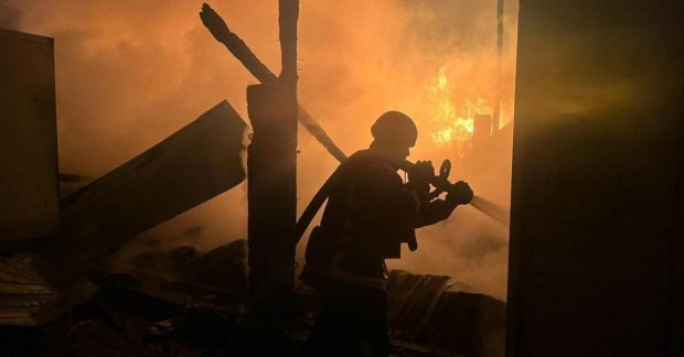 росіяни розбили залізничний вокзал у місті