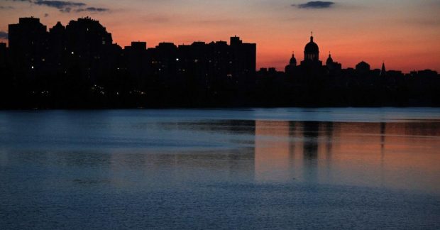 Укренерго відключатиме споживачів за графіком, коли не буде світла