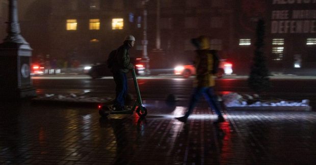 графіки на 16 грудня, коли не буде світла у вівторок