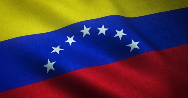 країна вивела в море військові кораблі на тлі погроз Трампа