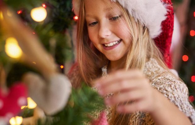 Коли ставити ялинку 2026, щоб у домі були щастя та затишок: експерт назвала найкращі дати