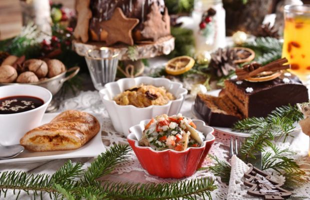 Горячие блюда на Новый год 2026: что обязательно должно быть в меню