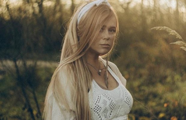 40-летняя украинская певица впервые стала мамой