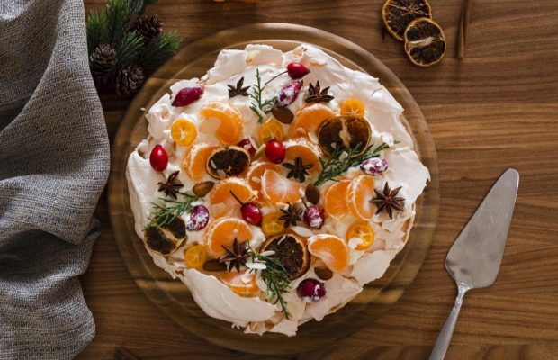 Десерты на Новый год 2026: простые и вкусные рецепты для праздничного стола