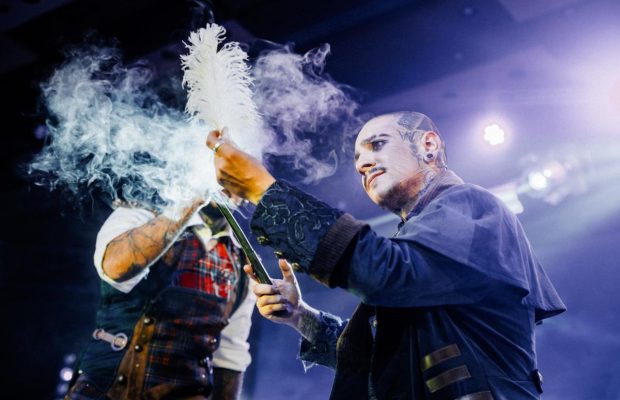 Magic Brothers презентували оновлену програму новорічного циркового шоу: левітація, акробатика і святкова магія