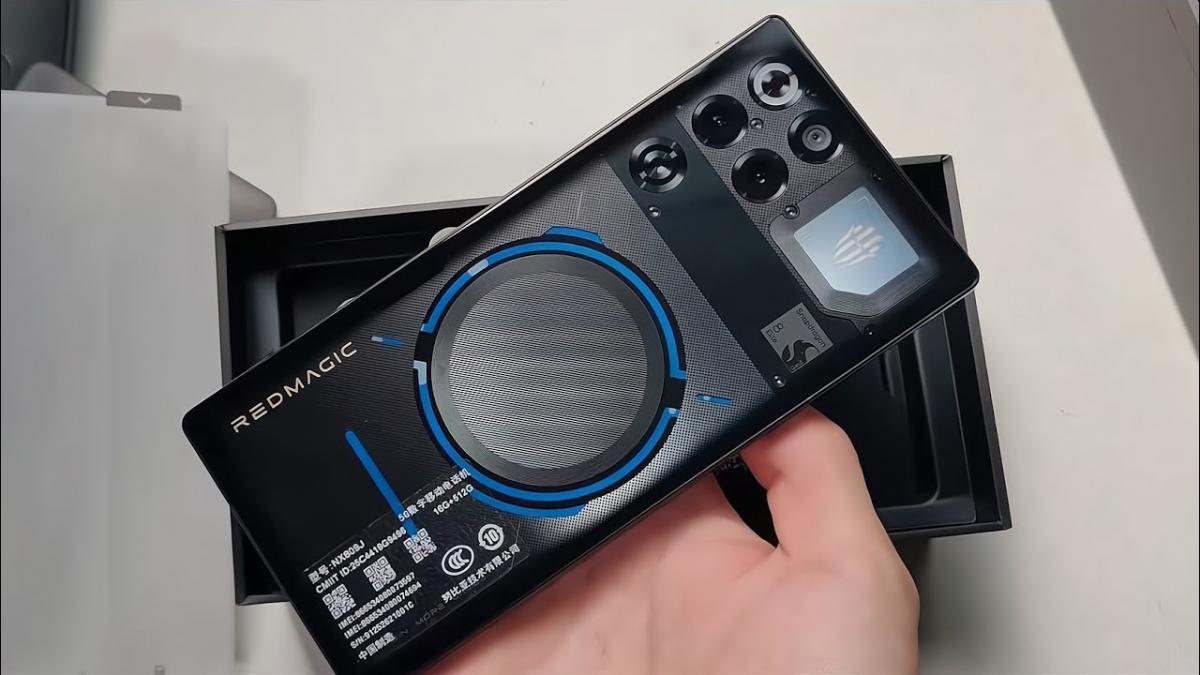 Составлен рейтинг самых мощных и быстрых Android-смартфонов в 2026 году Составлен рейтинг самых мощных и быстрых Android-смартфонов в 2026 году