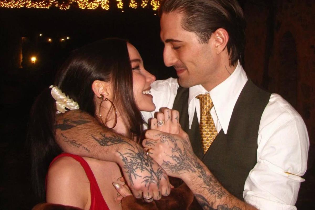 Лидер группы Maneskin подтвердил помолвку с актрисой (фото)