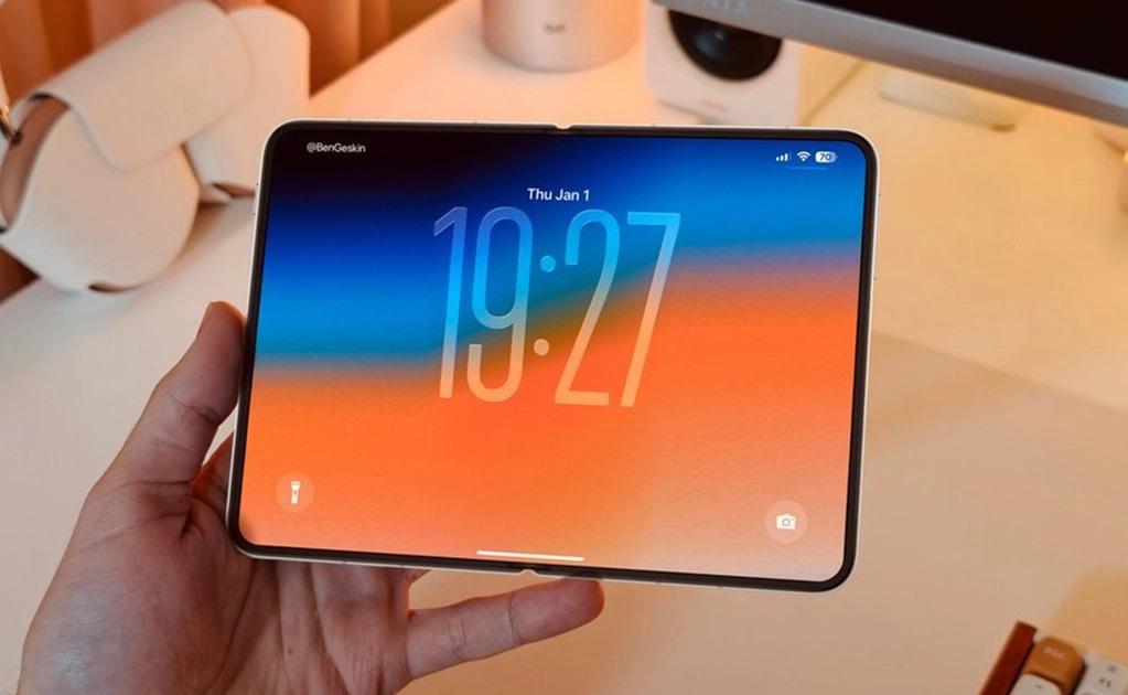 Первый взгляд на iPhone Fold: Samsung показала гибкий дисплей без видимой складки