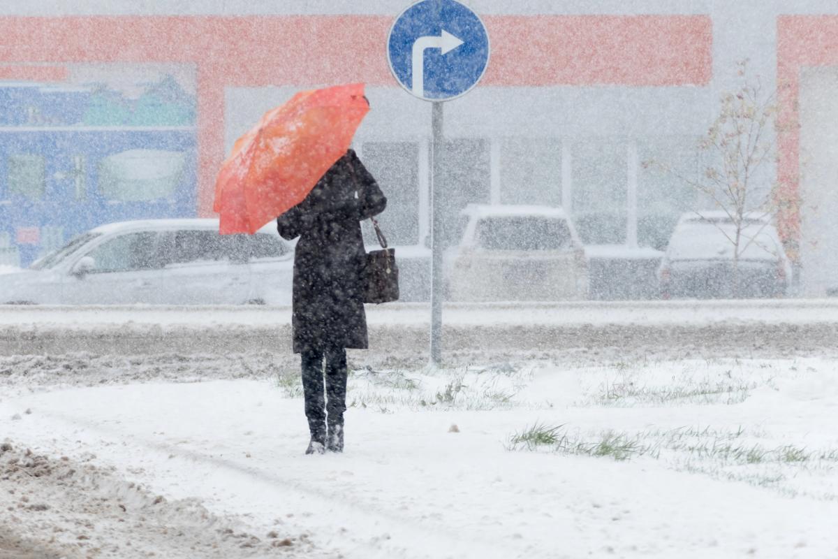 Циклон несе до України снігопади, хуртовини та сильний вітер, - синоптикиня Діденко