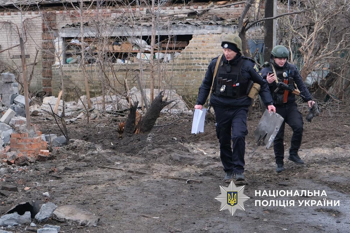 Росіяни скинули бомбу на Словʼянськ: семеро постраждалих, у місті значні руйнування (фото)