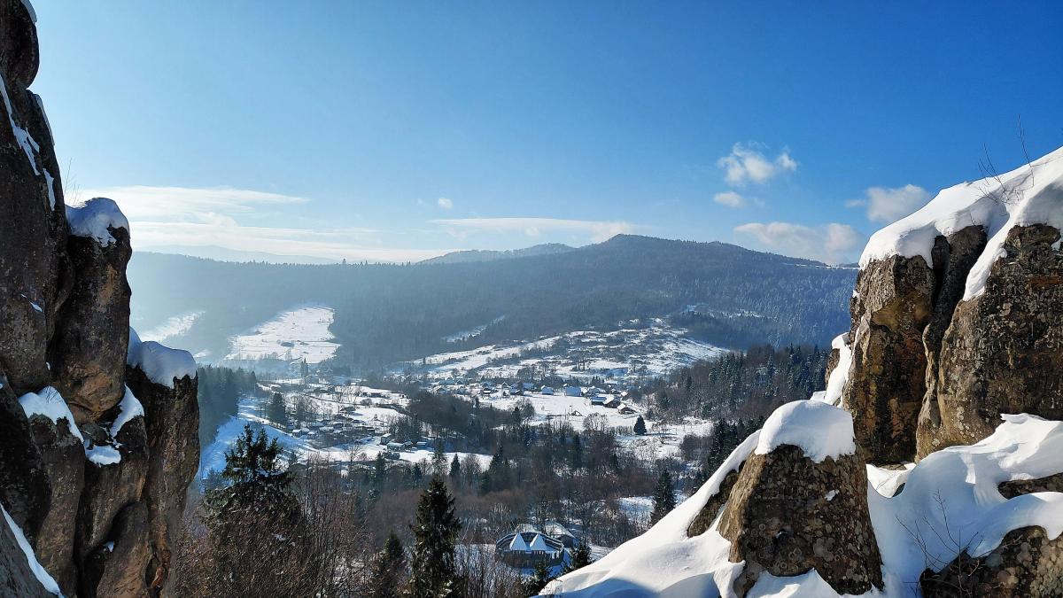 Зимняя Тустань: сказочные безлюдные пейзажи, но доехать самостоятельно сложно Зимняя Тустань: сказочные безлюдные пейзажи, но доехать самостоятельно сложно