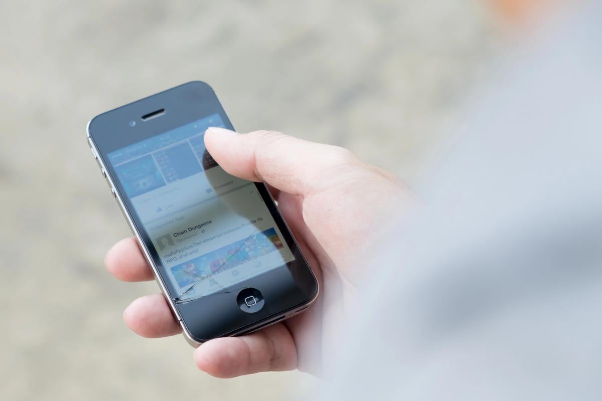 Випущений 15 років тому iPhone несподівано знову став популярним: у чому причина