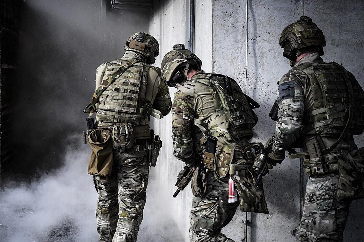 США застосували невідому акустичну зброю під час викрадення Мадуро, - New York Post