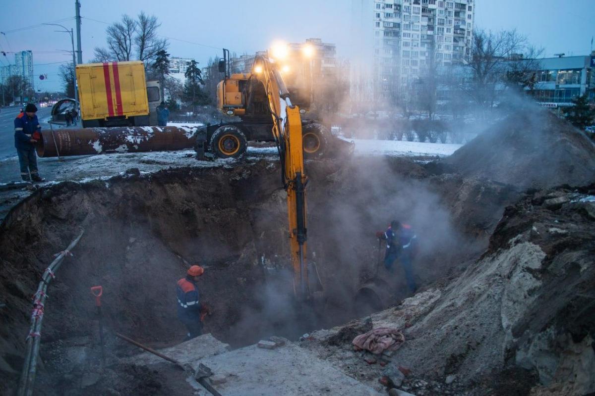 Кличко дав доручення про додаткову винагороду для фахівців, які відновлюють Київ після обстрілів