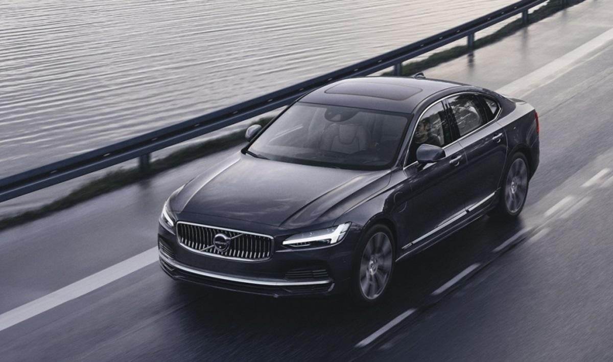 Темна конячка: названо чудовий гібридний автомобіль, який незаслужено обділений увагою