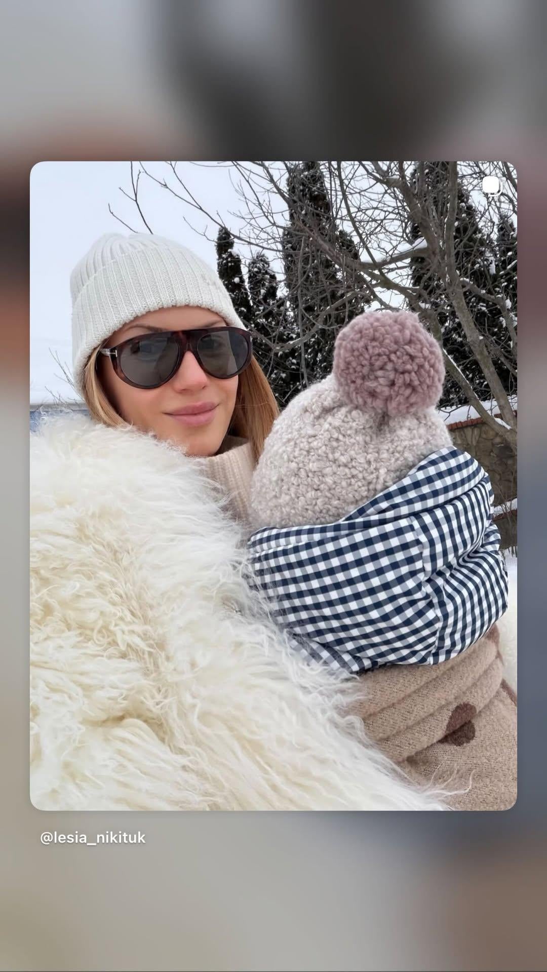 Леся Никитюк впервые за долгое время показалась с женихом-воином: редкие фото