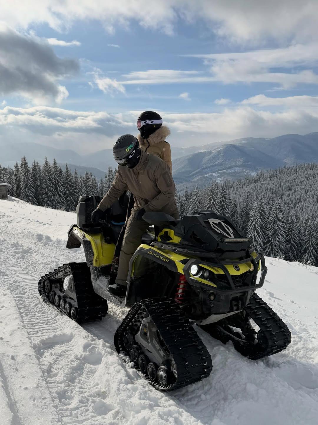 Леся Никитюк впервые за долгое время показалась с женихом-воином: редкие фото