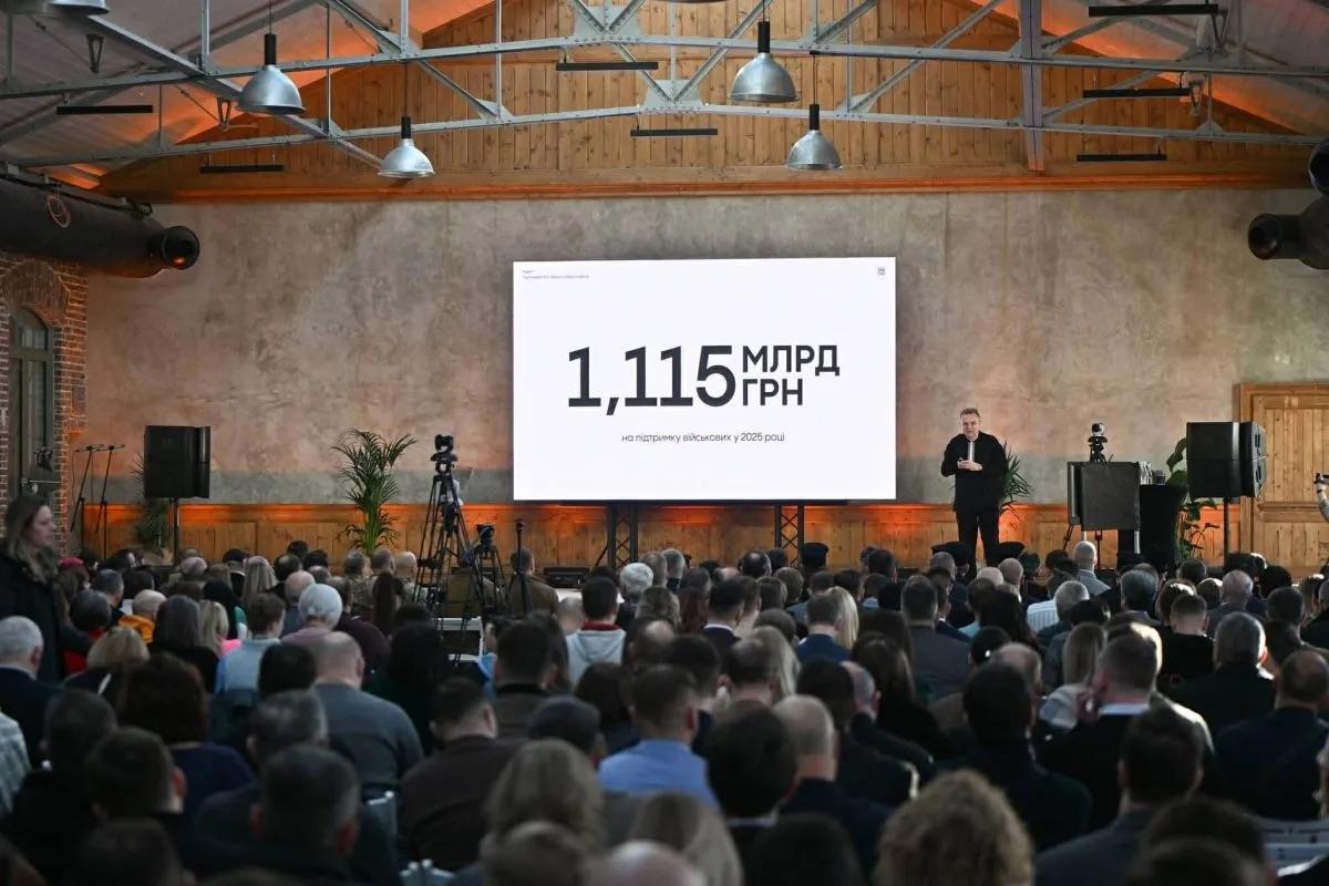 Закритий звіт мера Львова спричинив пікет активістів і критику з боку громади