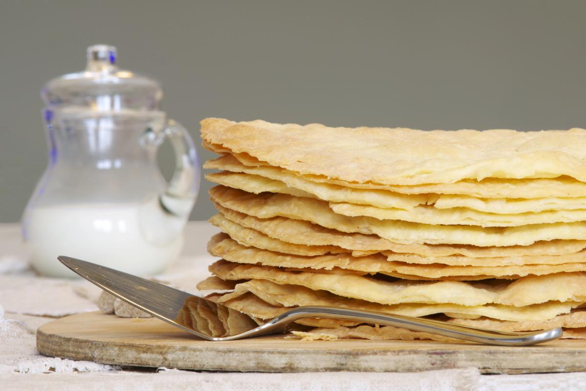 Кто придумал торт Наполеон: и пробовал ли его сам император