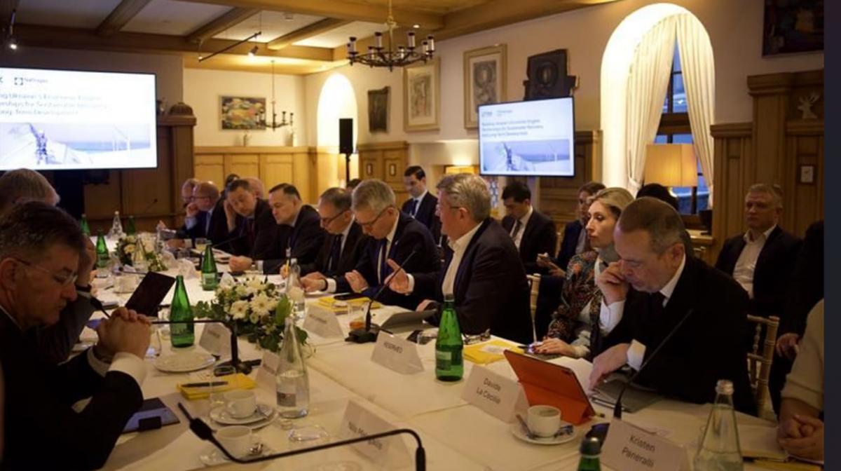 Після нічних атак росії: Тімченко у Давосі закликав до негайної підтримки енергетики України