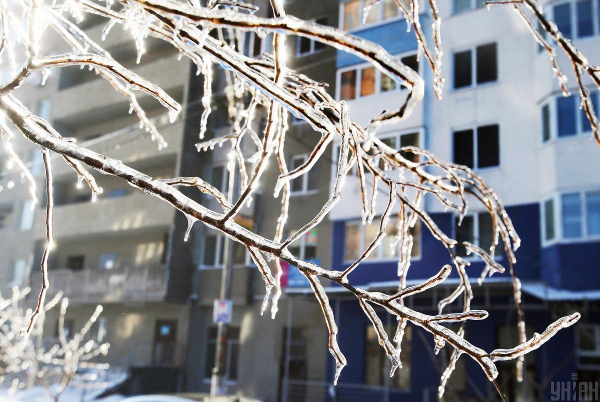 Attacchi russi al sistema energetico ucraino: Kiev sotto -20°C e blackout