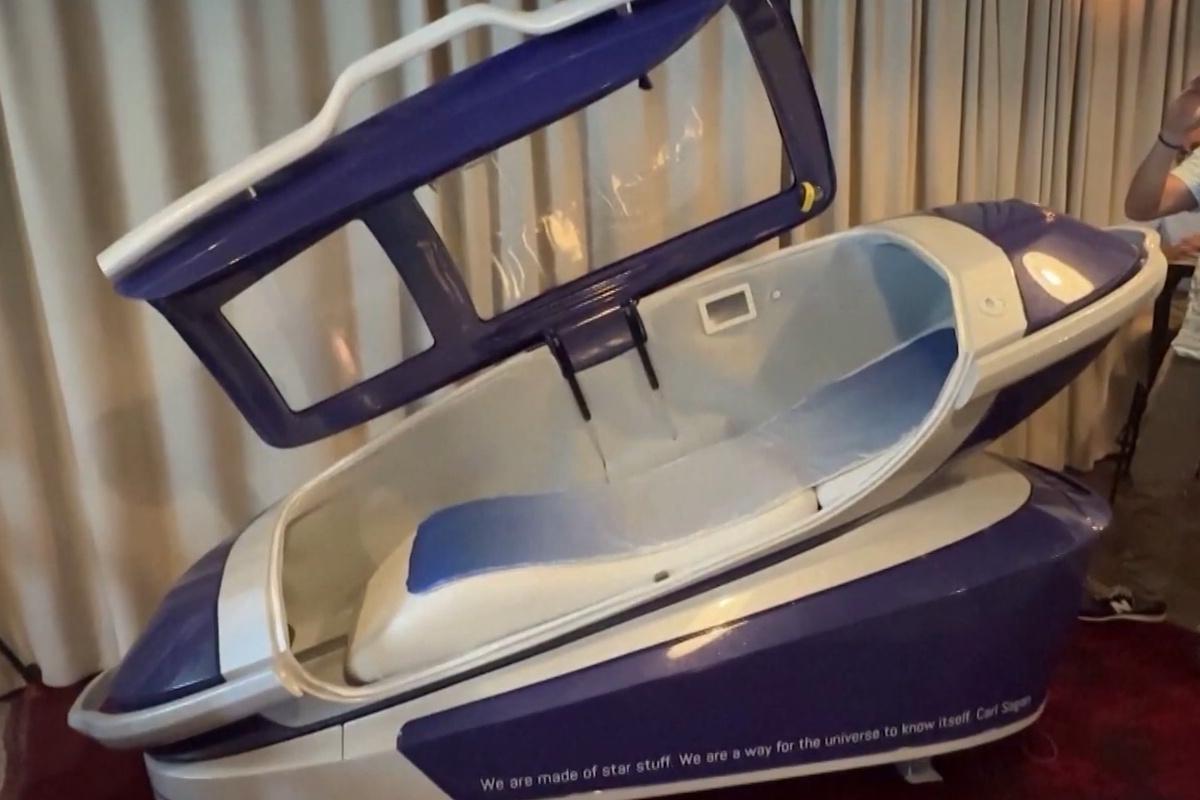 Разрешение на смерть в швейцарской капсуле для эвтаназии будет давать ИИ