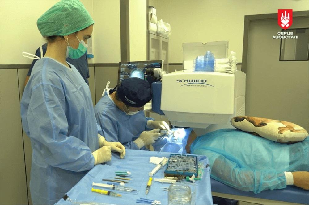 'Сердце Азовстали' Рината Ахметова помогло восстановить зрение защитнику Мариуполя после длительного плена 'Сердце Азовстали' Рината Ахметова помогло восстановить зрение защитнику Мариуполя после длительного плена