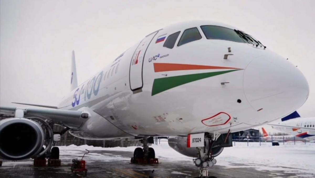 РФ привезла провальний Superjet на великий міжнародний авіасалон