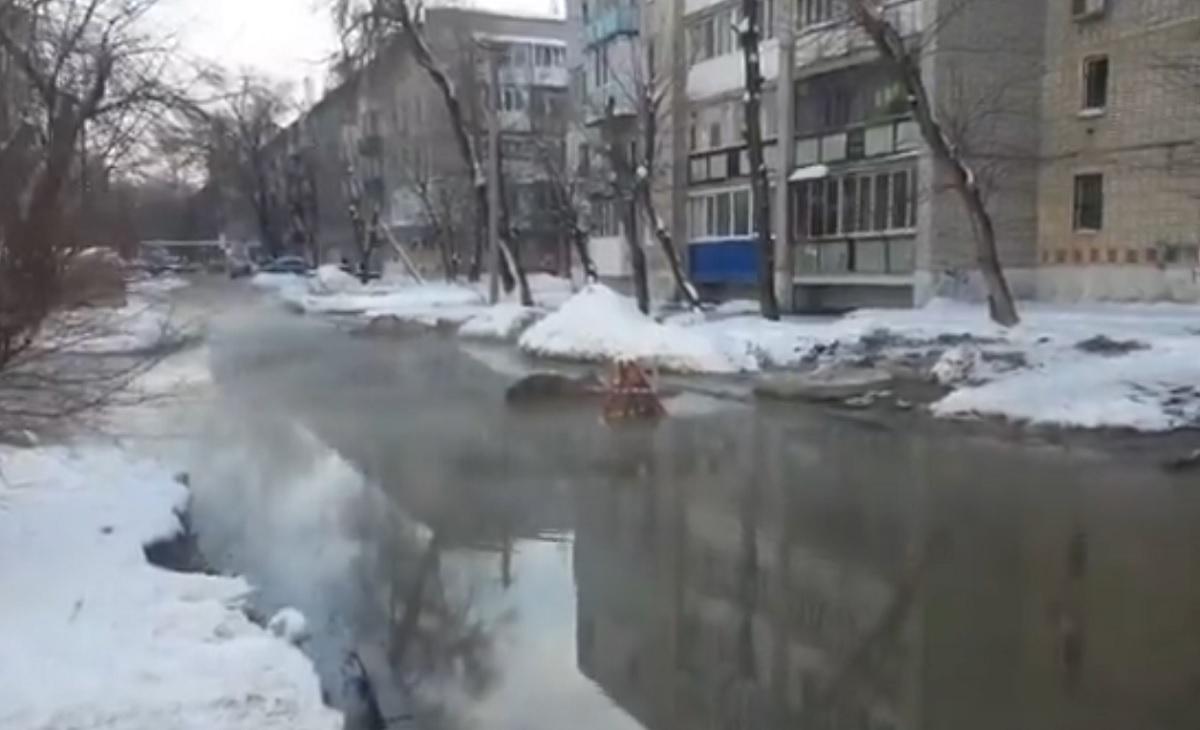 Engels: abitanti denunciano freddo e assenza di acqua calda nelle abitazioni