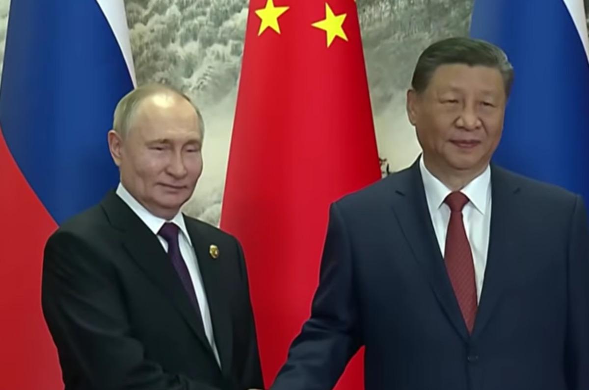 Китай помогает России оборудованием для ракеты 'Орешник', - The Telegraph Китай помогает России оборудованием для ракеты 'Орешник', - The Telegraph