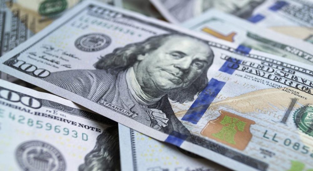 скільки коштуватимуть 100 доларів у гривнях
