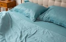 Пуховые и синтетические подушки можно стирать в стиралке, но есть важное исключение