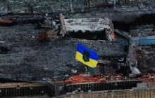 Украинские воины установили контроль над горсоветом Купянска (видео)